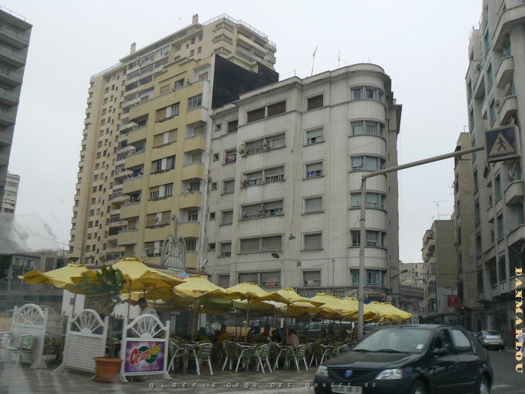 10 bd frond de mer-square Lyautey .jpg